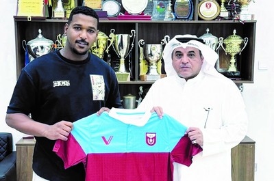 Al-Nasr welcomes Al-Enezi duo