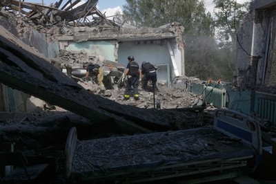4 people killed in Russia and Ukraine as countries trade aerial attacks