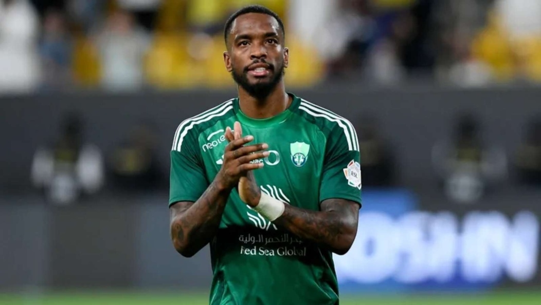 في حادثة مفاجئة: إيفان توني لاعب الأهلي السعودي يتعرض للسرقة في لندن