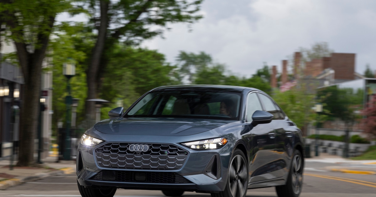 BMW Isn't Going to Like the Audi A5's New Tech and Overhauled Steering
