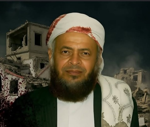 شاهد- اللحظات الأولى من داخل منزل الشيخ صالح حنتوس عقب اقتحامه من قبل الحوثيين - [فيديو]