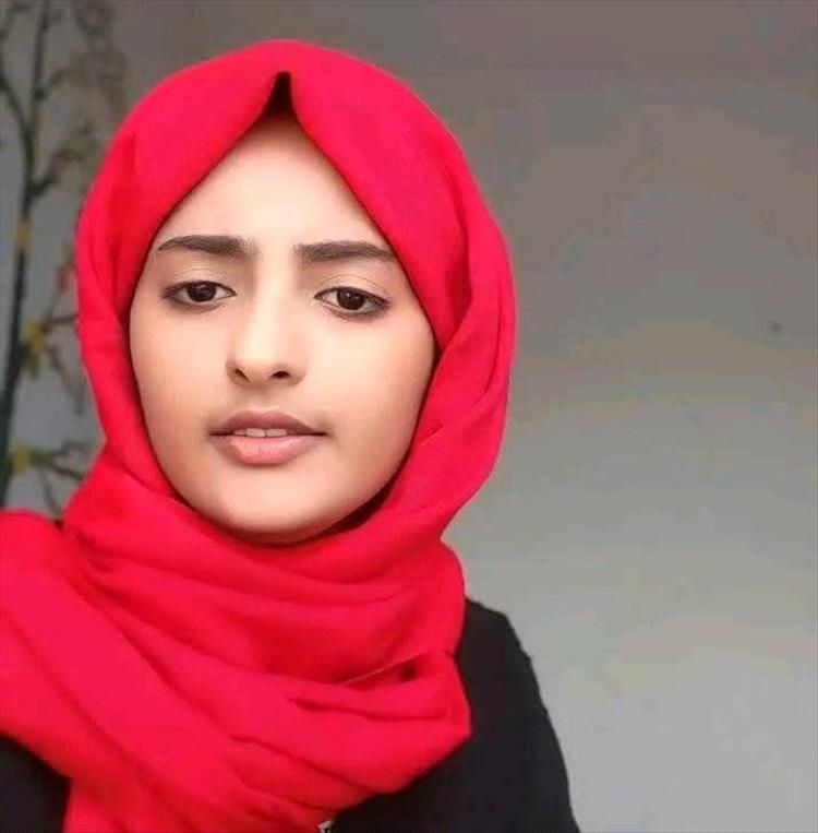 دعوة ناشطة تعزية لعودة المخا إلى سلطة تعز تثير جدلًا واسعًا في الشارع المحلي