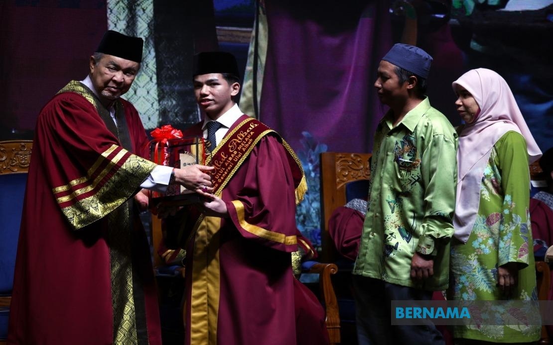 Outstanding Tahfiz Students To Receive Full Scholarships At UniKL, UPTM