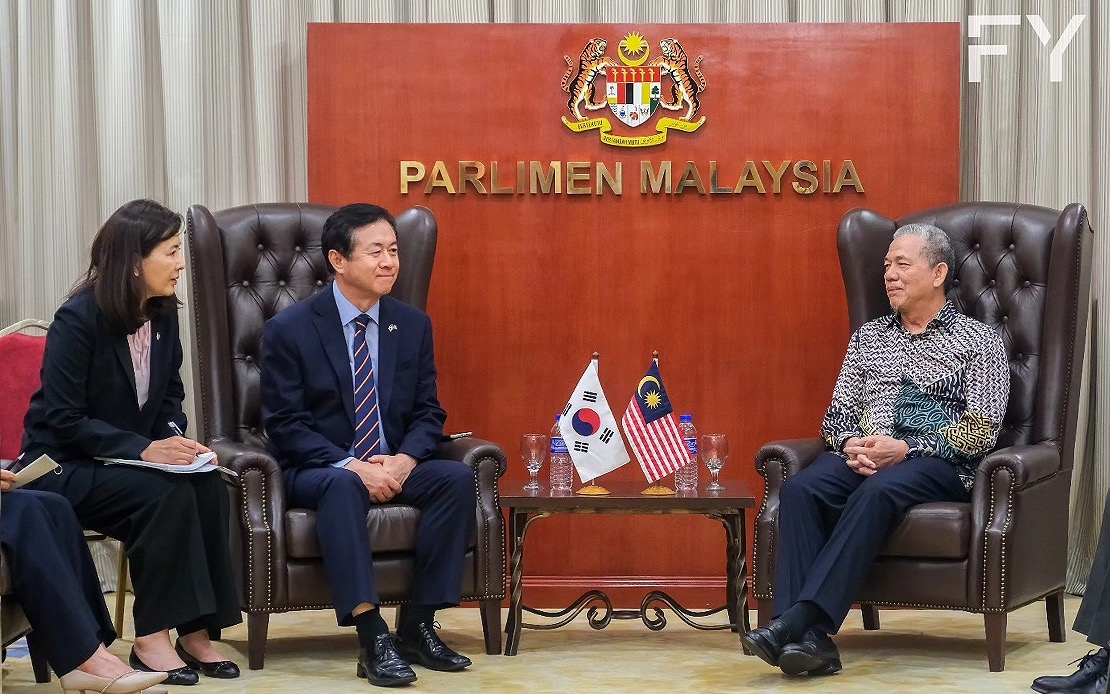 Fadillah Receives Courtesy Visits From South Korea's Special Envoy, Romania's Ambassador