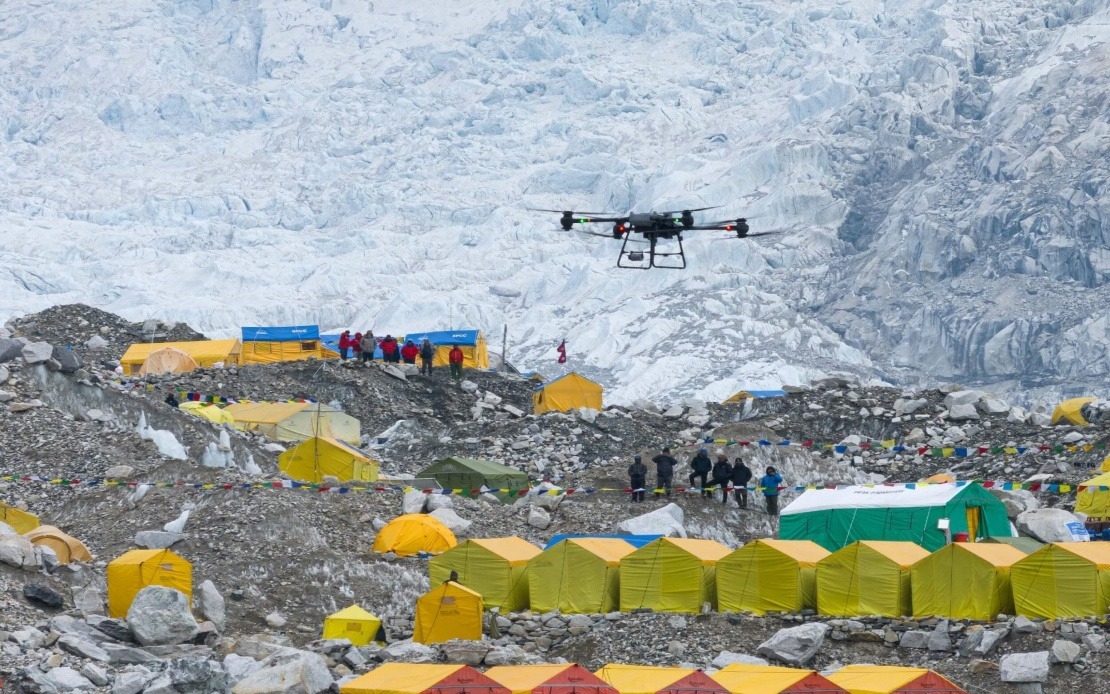 Nepalese Start-Up Deploys Drones To Remove Rubbish From Mount Everest