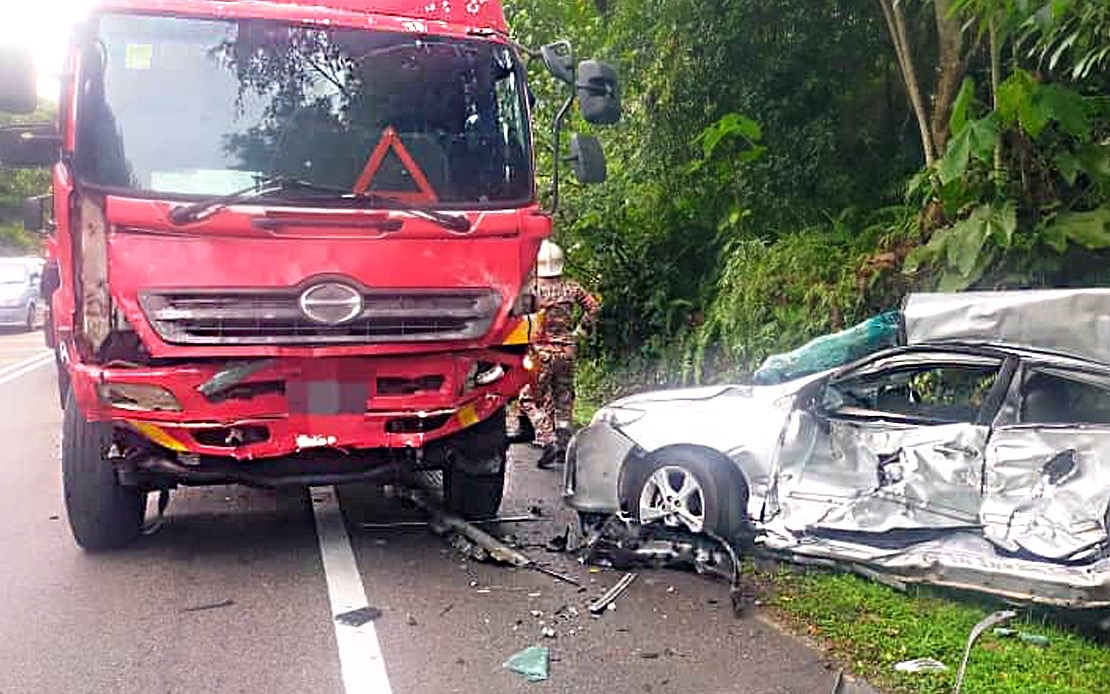 Two Elderly Men Killed, Baby Among Nine Injured In Five-Vehicle Crash In Kota Tinggi
