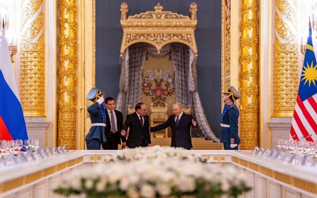 Anwar-Putin Camaraderie Seen As Strategic, Mutually Rewarding In A Polarised Global Landscape