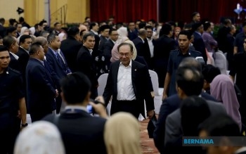 Govt Succeeds In Reducing New Debt