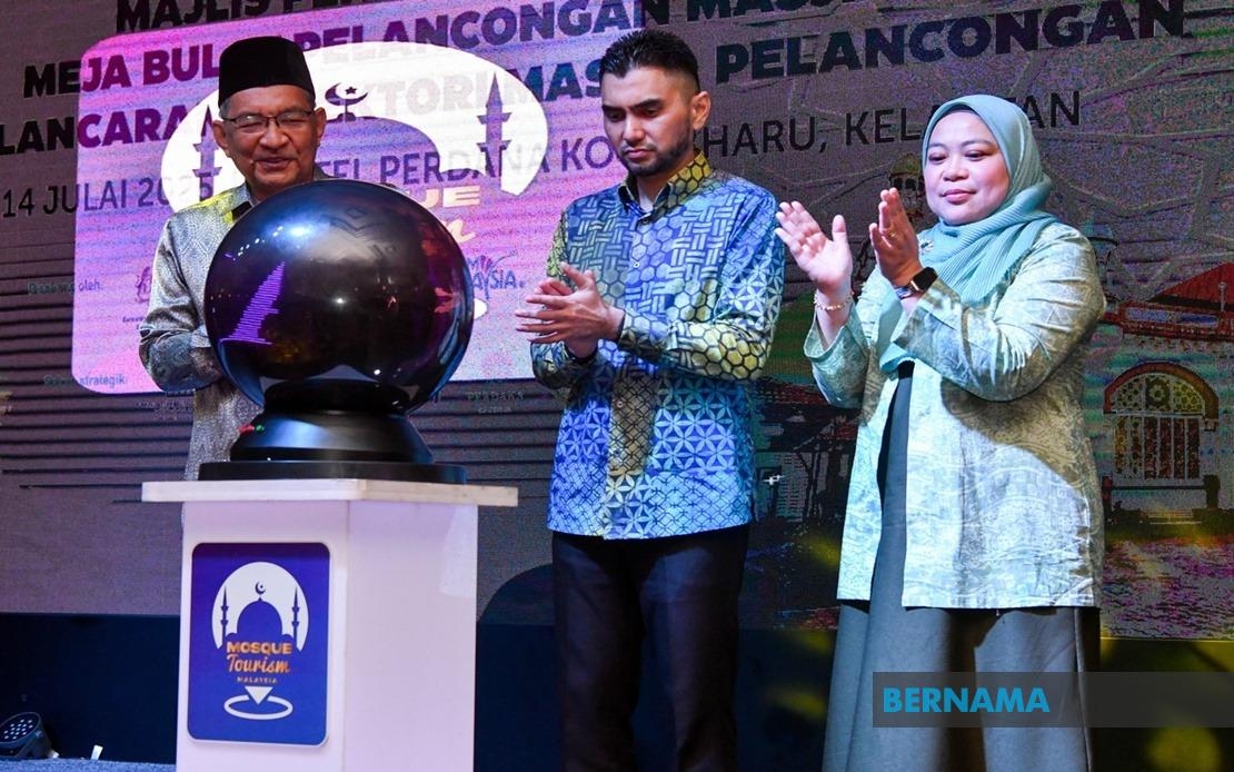 A User-friendly Guide For Tourist Seeking To Explore Mosques