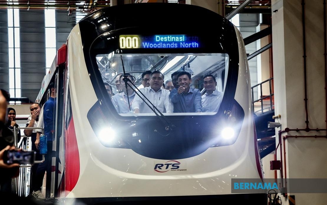Malaysia, Singapore Unveil First Driverless Train Set For RTS Link