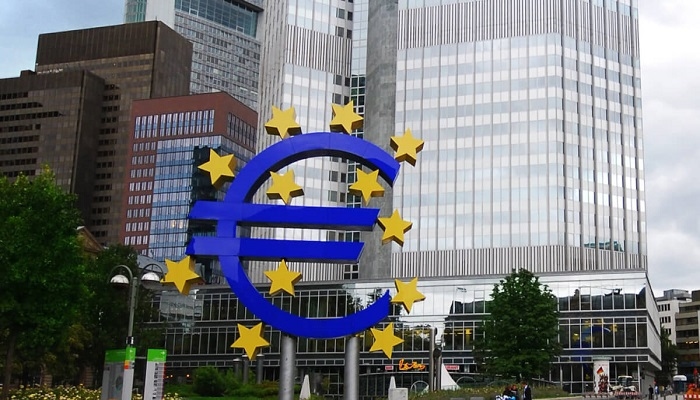 التضخم في منطقة اليورو يصل إلى مستهدف البنك المركزي الأوروبي