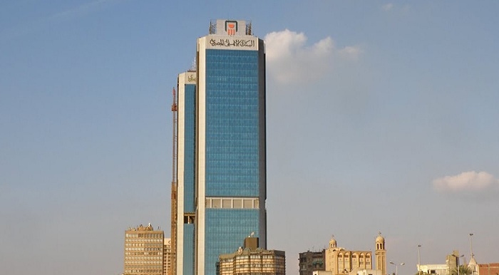 تنويه هام من البنك الأهلي المصري لعملائه بشأن الخدمات المصرفية