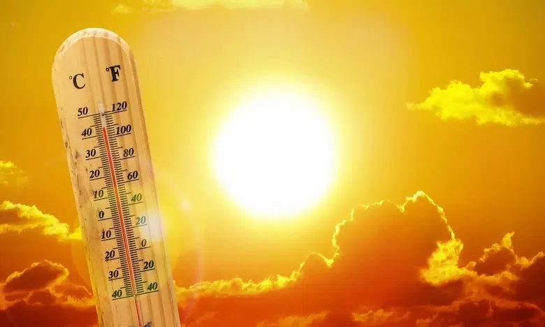 طقس السبت.. استمرار حرارة الجو مع قطرات مطرية في بعض المناطق