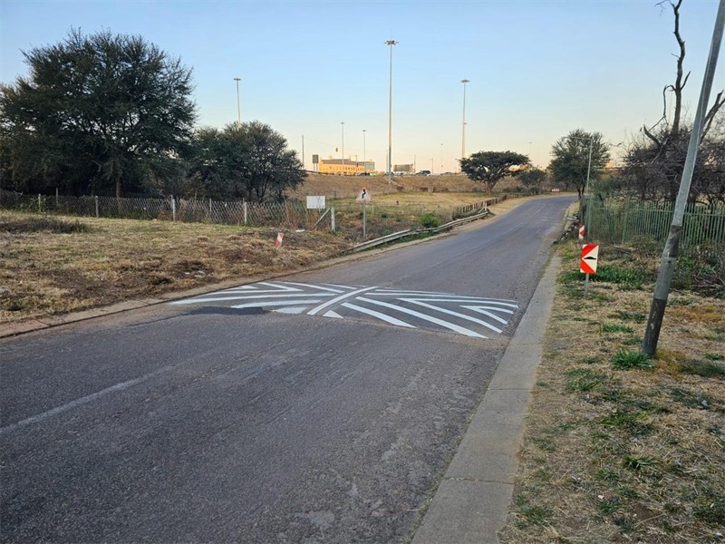 Ashlea Gardens locals take action as metro drags its feet