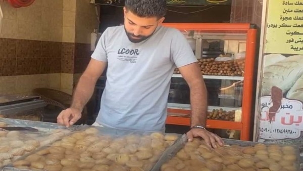 «فطورهن بسيط وكنّ ينتظرن القبض».. عامل المخبز يروي تفاصيل لقائه الأخير بـ«فتيات العنب»