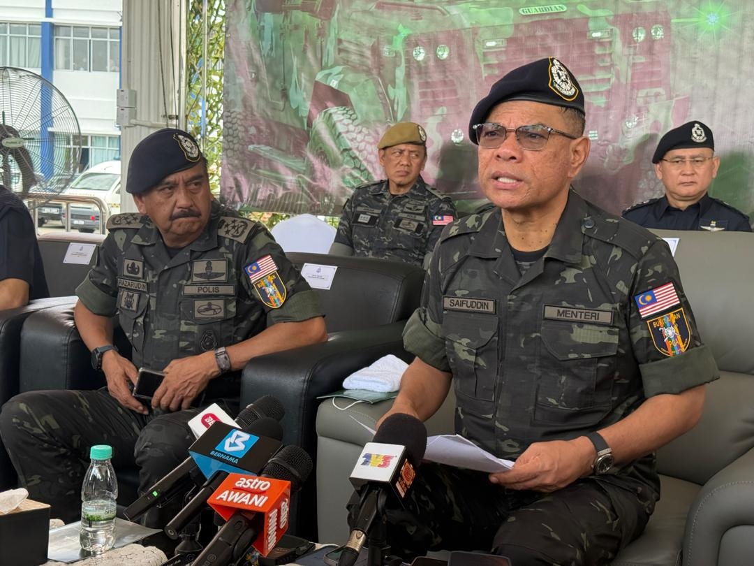 Saifuddin urges Rafizi to focus on PKR campaign, not potential Sarawak ban