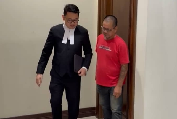 Bomoh freed of rape charges against teen
