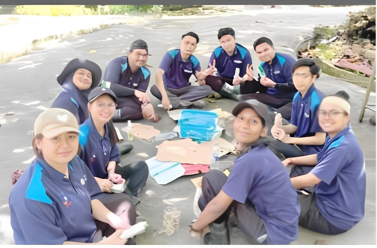 UMS Sandakan students get taste of sun bear conservation