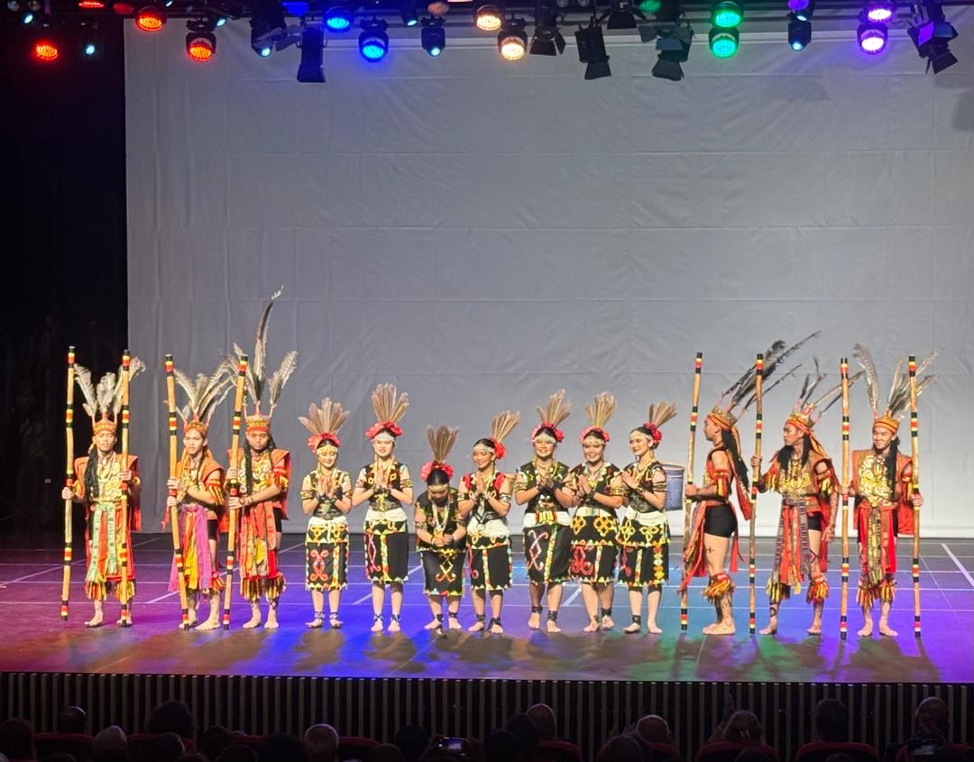 SMJK Chung Hwa Tenom's Magunatip dance brings glory to Sabah in Turkiye