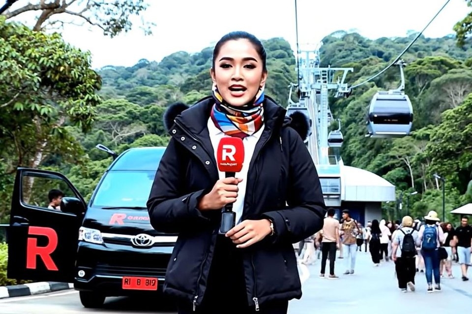 AI reporter sends couple on imaginary adventure