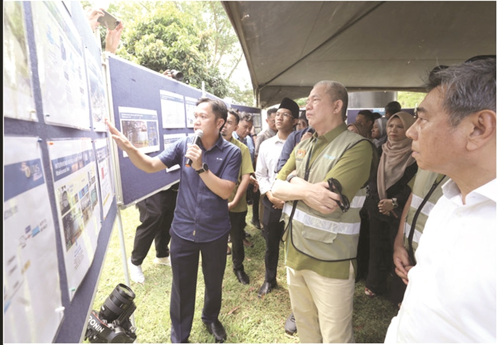Water, energy issues: Petra Squad visits five key sites
