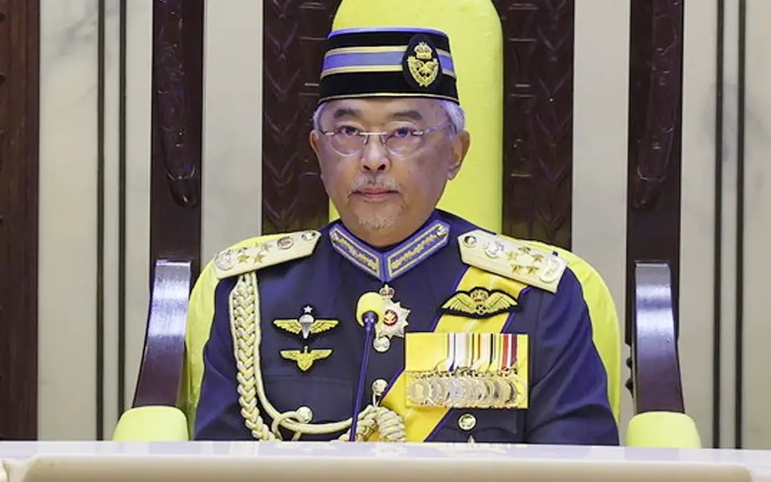 Ban vapes nationwide, Pahang sultan says it again