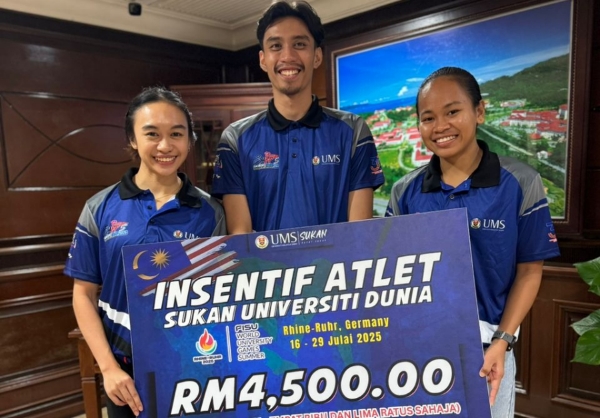 UMS trio receive incentives