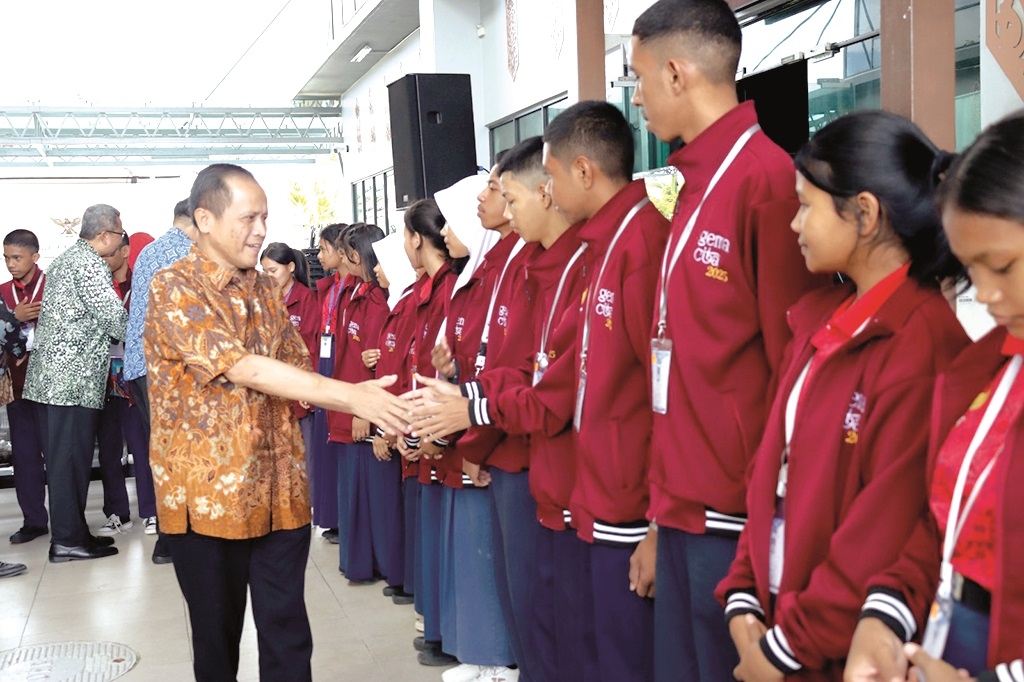 Scholarship for 31 Indonesian students from Sabah CLCs