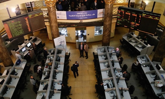 Stock market bounces back into the green on Monday