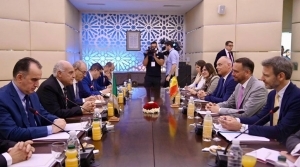 عرقاب يبحث آفاق التعاون مع وزير خارجيتها