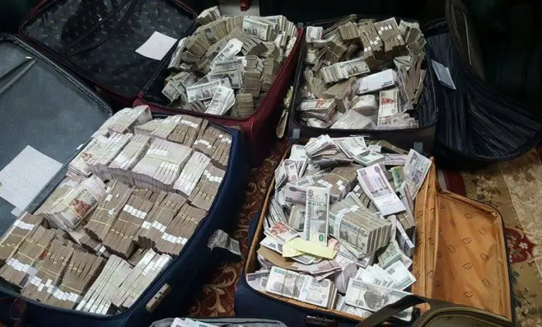 «حاميها حراميها».. اتخاذ الإجراءات القانونية حيال 3 أشخاص بتهمة غسل 17 مليون جنيه