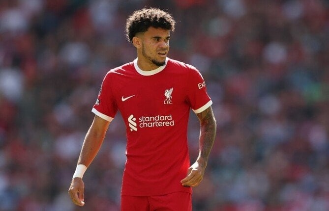 ليفربول يرفض عرض بايرن ميونخ لضم لويس دياز