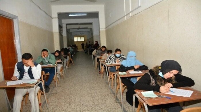 بعد عقدها.. تعرف على توزيع درجات امتحان الكيمياء للثانوية العامة 2025