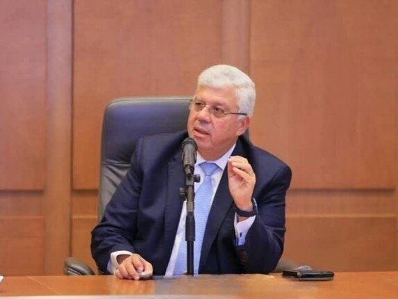 عاشور: كل دولار يُنفق على البحث العلمي يعود بناتج من 3 إلى 5 دولارات
