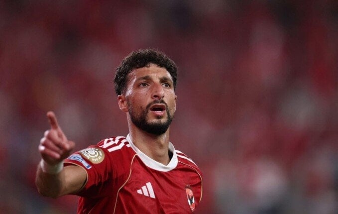 عاجل.. الأهلي يرفض التفريط في وسام أبو علي ويعلن استمراره