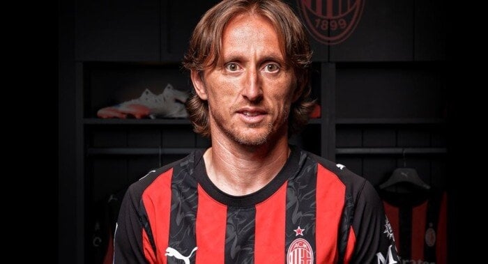 رسميًا.. ميلان يعلن تعاقده مع لوكا مودريتش