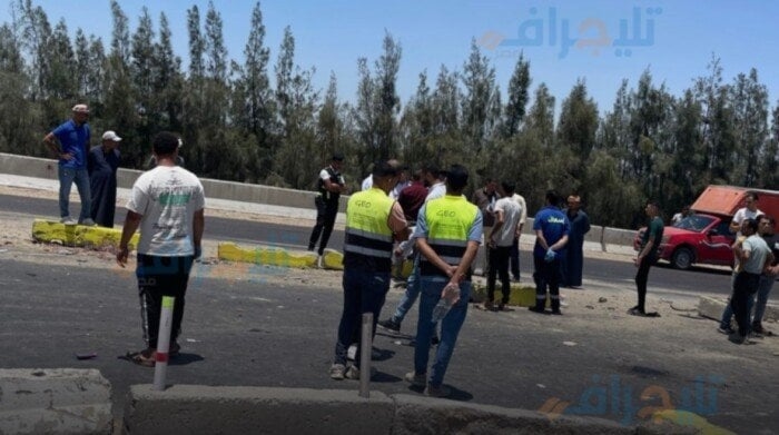 إعادة فتح الطريق الإقليمي بالمنوفية أمام السيارات بعد تصادم سيارتين
