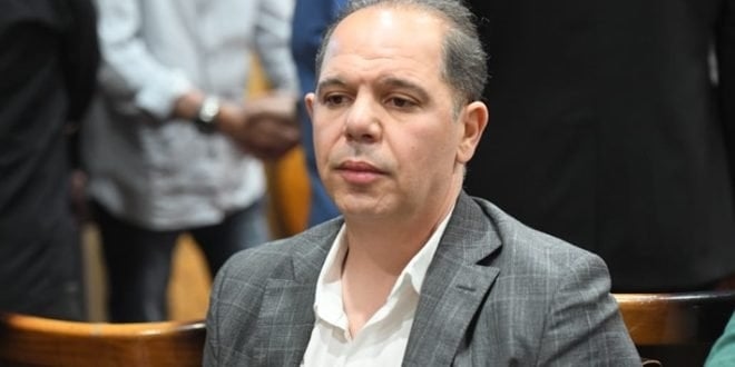«مفيش أصعب من فراق الأم».. رامي إمام ينعى والدة هند صبري بـ كلمات مؤثرة