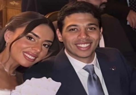 «بجوز ابني ».. نجل الزعيم عادل إمام يحتفل بزفاف ابنه على طريقة والده قبل 27 عاما «فيديو»