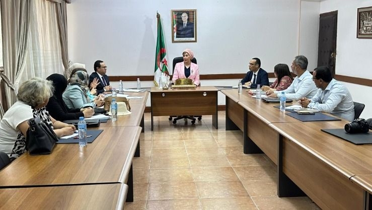 تعليمات للإسراع في صب المنحة المدرسية - الوطني : البلاد