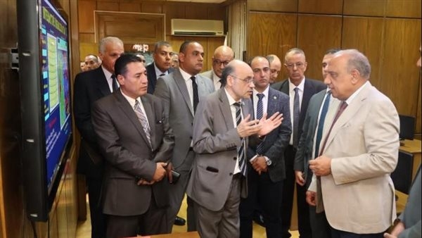 وزير الكهرباء يتفقد هيئة المواد النووية ويستعرض مشروعات العمل الحالية