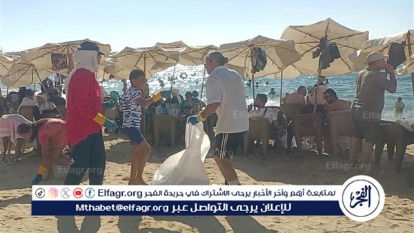 تحت شعار كلنا أيد واحدة.. وزارة البيئة تطلق مبادرة لتنظيف الشواطىء من المخلفات في الإسكندرية