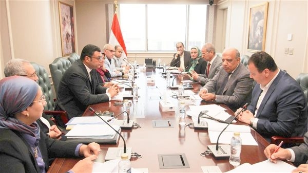 مباحثات مكثفة بين الكهرباء والإسكان لدعم التوسع في استخدامات الطاقة المتجددة بالمدن الجديدة