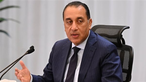رئيس الوزراء يستعرض جهود وزارة الأوقاف في التصدي للشائعات وبناء الوعي المجتمعي