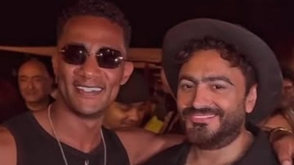 سر لقاء محمد رمضان وتامر حسني في الساحل الشمالي