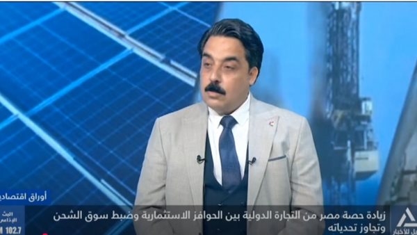خبير اقتصادي: مصر تبذل قصارى جهدها لتوفير بيئة استثمارية جاذبة في المنطقة الاقتصادية لقناة السويس