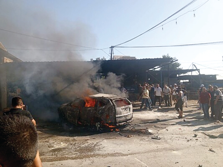 شهيدان و3 جرحى في استهداف مسيّرة إسرائيلية لسيارة في العيرونية – زغرتا وشهيد في بيت ليف وإلقاء قنابل على الضهيرة وكفركلا وبنت جبيل