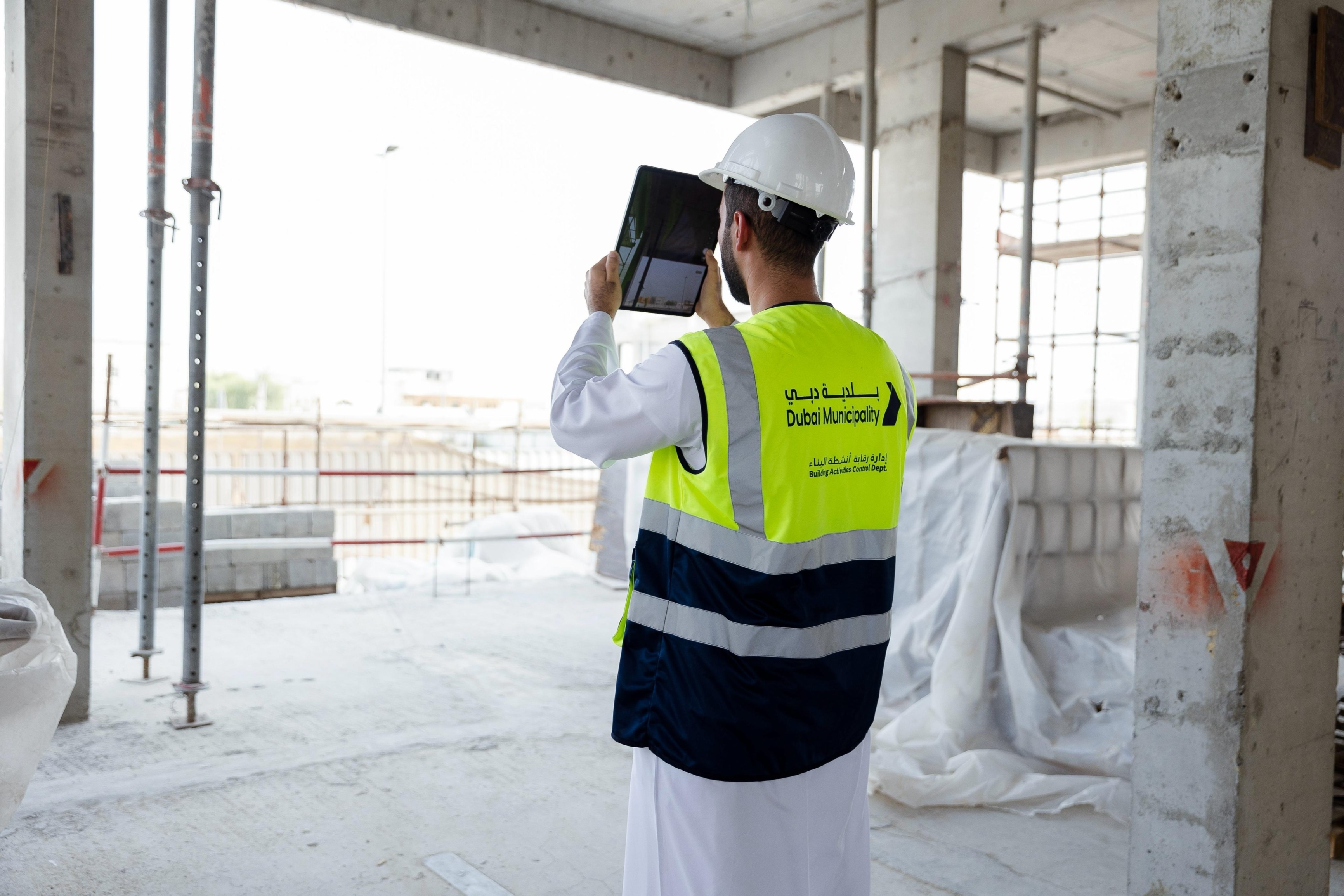 "بلدية دبي" توقف مكتبين استشاريين هندسيين بسبب مخالفات مهنية