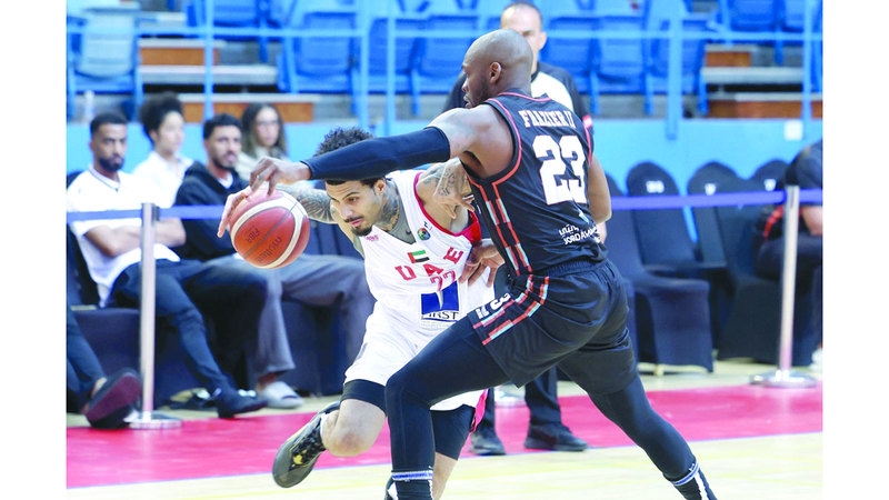 اللاعب المجنس في الألعاب الجماعية يحقق النتائج ويهدد المواهب