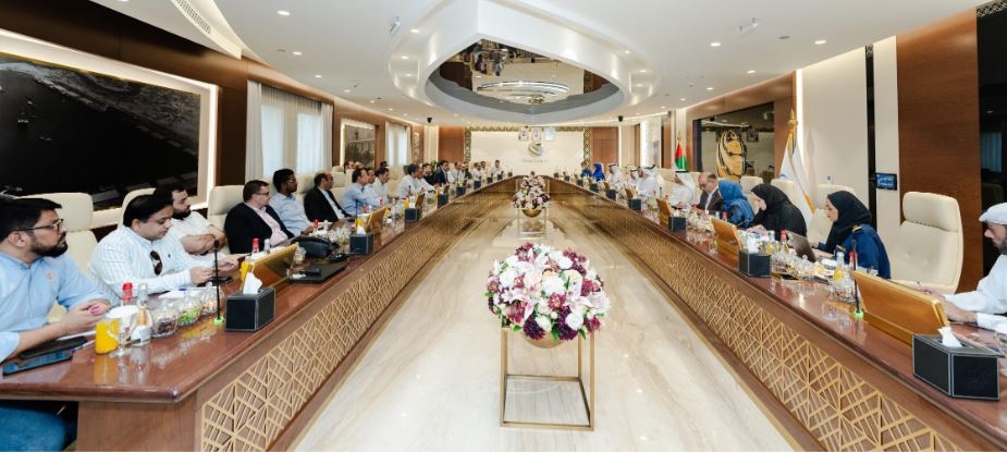 Dubai Customs hosts Expanded Meeting with Traders and Partners